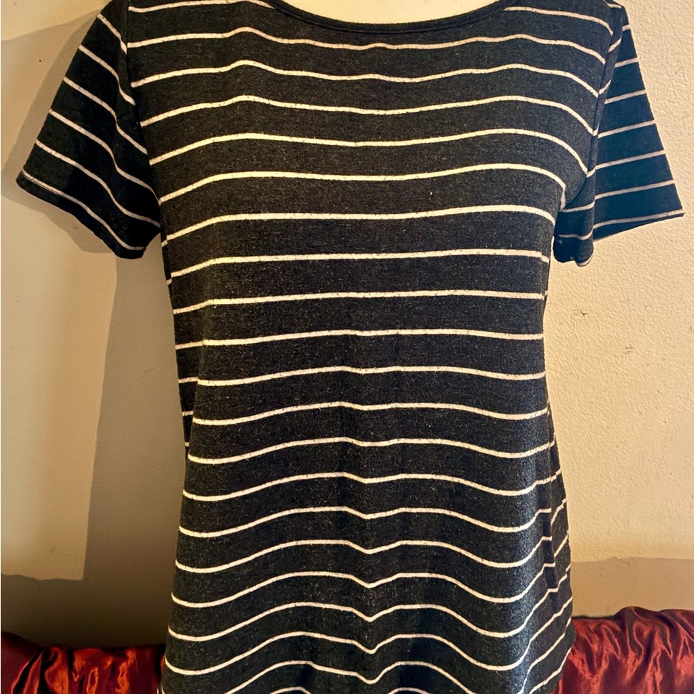 Pink Clover Gray & White Striped Tee Silver Button Back Detail | Women’s Small